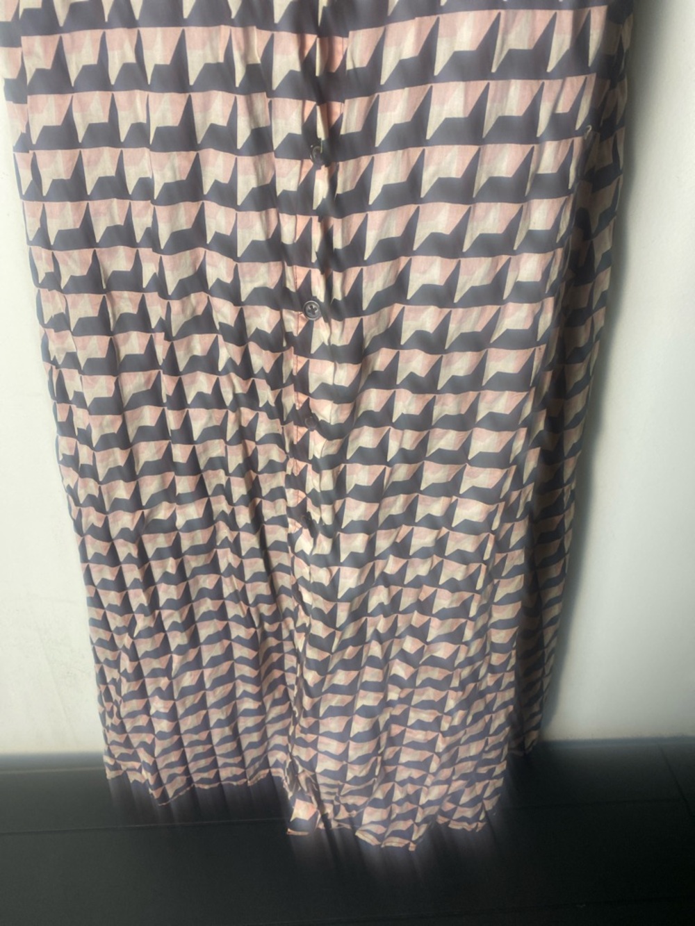 Who What Wear Black and Pink Geometric Midi Shirt Dress - Picture 6 of 8